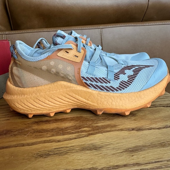 Women’s Saucony Endorphin Rift Trail Shoe - Picture 4 of 6